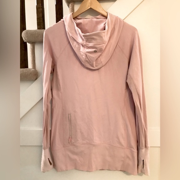 🍋 Lululemon Light Pink Dusty Rose Hoodie Size 6 - Picture 2 of 3